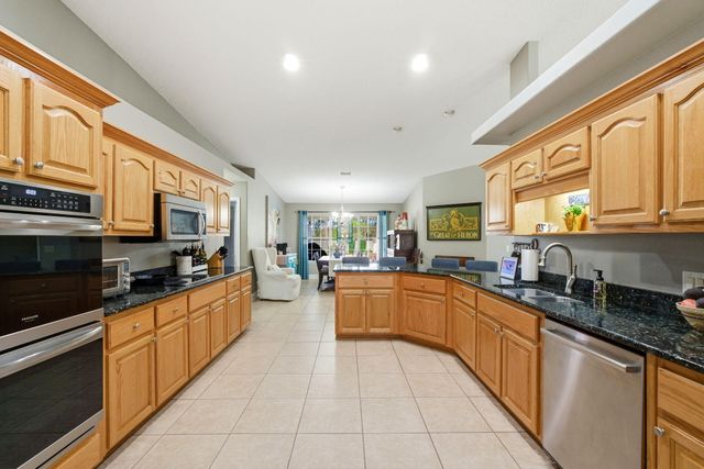 1635 Woodlawn Way, Gulf Breeze, FL 32563