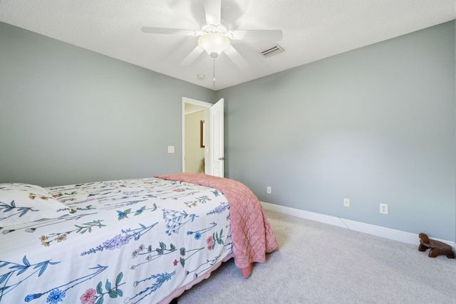 1635 Woodlawn Way, Gulf Breeze, FL 32563