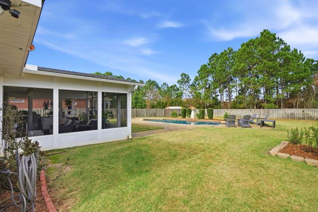 1635 Woodlawn Way, Gulf Breeze, FL 32563