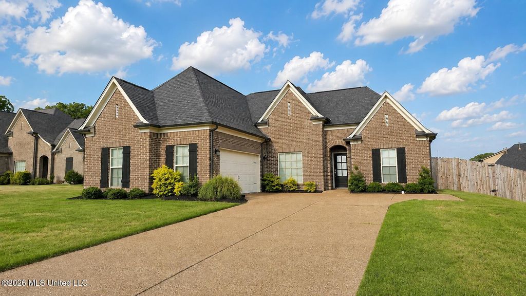 1932 Ava Drive, Nesbit, MS 38651 — exterior