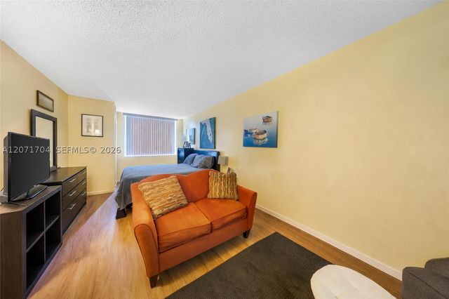6750 Royal Palm Blvd 106E, Margate, FL 33063