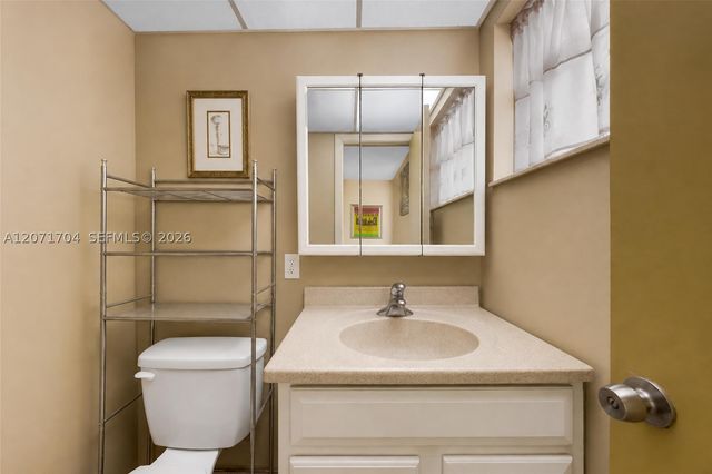 6750 Royal Palm Blvd 106E, Margate, FL 33063