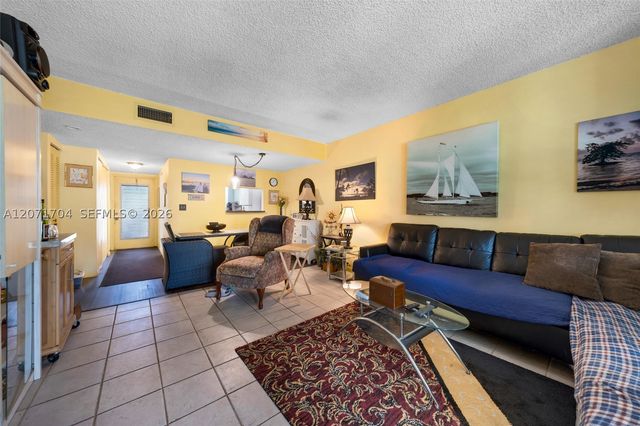 6750 Royal Palm Blvd 106E, Margate, FL 33063