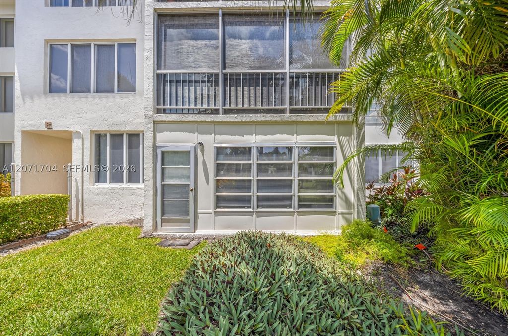 6750 Royal Palm Blvd 106E, Margate, FL 33063