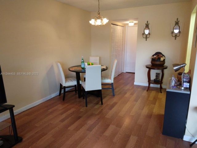 206 Sheffield I 206 206, West Palm Beach, FL 33417