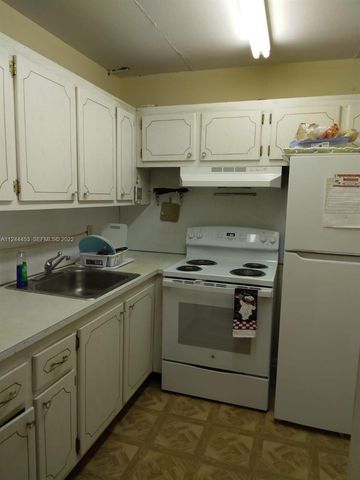 206 Sheffield I 206 206, West Palm Beach, FL 33417