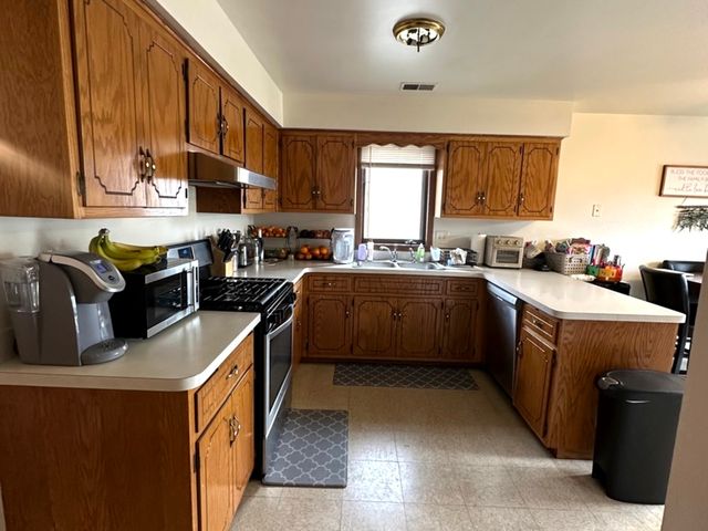 12211 S Spencer Street, Alsip, IL 60803