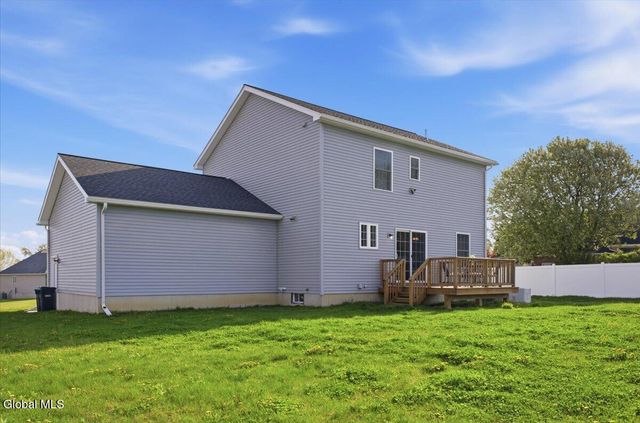 34 Eagle Lane, Halfmoon, NY 12118