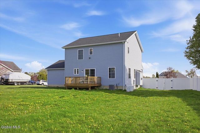 34 Eagle Lane, Halfmoon, NY 12118