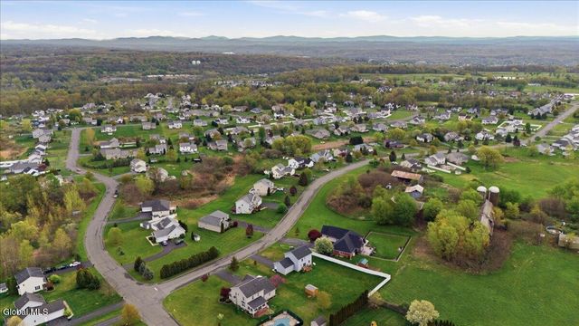 34 Eagle Lane, Halfmoon, NY 12118