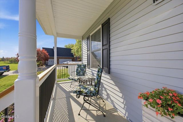 34 Eagle Lane, Halfmoon, NY 12118