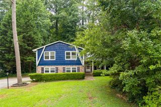 245 Pinetree Drive, Marietta, GA 30068