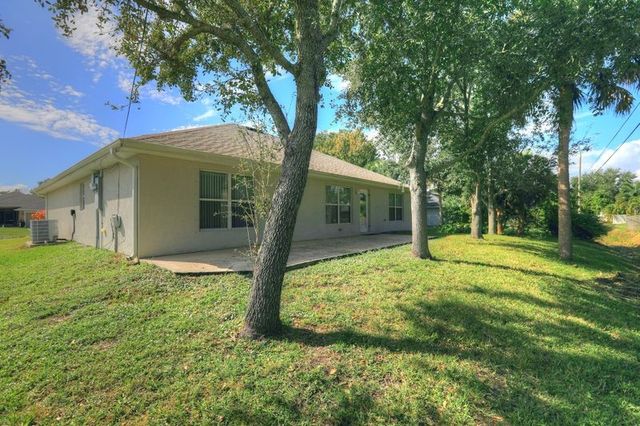 726 Beard Avenue, Sebastian, FL 32958