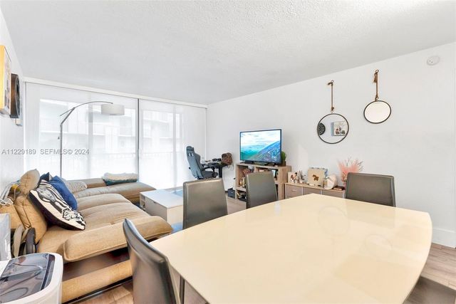 3401 N Country Club Drive 406, Aventura, FL 33180
