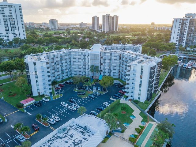 3401 N Country Club Drive 406, Aventura, FL 33180