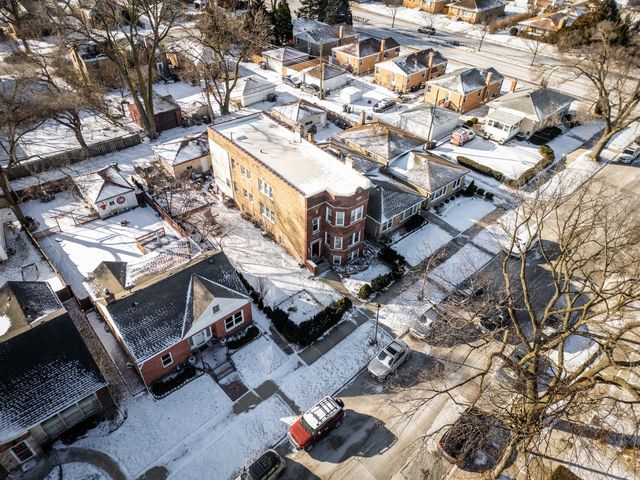 3927 Kirk Street 2, Skokie, IL 60076