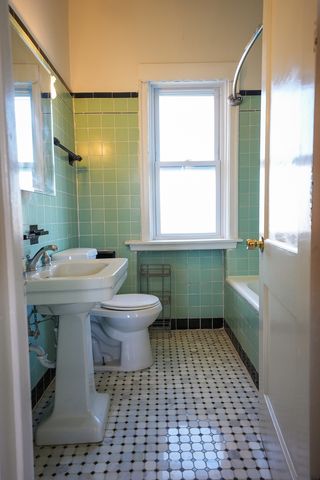 3927 Kirk Street 2, Skokie, IL 60076