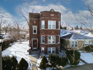 3927 Kirk Street 2, Skokie, IL 60076