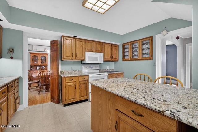 33 Washington Road, Scotia, NY 12302