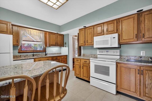 33 Washington Road, Scotia, NY 12302