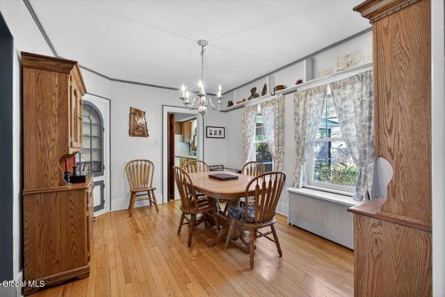 33 Washington Road, Scotia, NY 12302