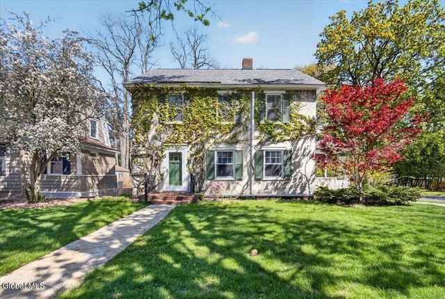 33 Washington Road, Scotia, NY 12302