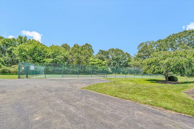 1085 Bluewater Dr Unit 120, Moneta, VA 24121