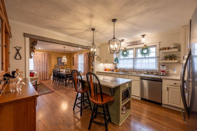 744 W Lasalle Street, Springfield, MO 65807