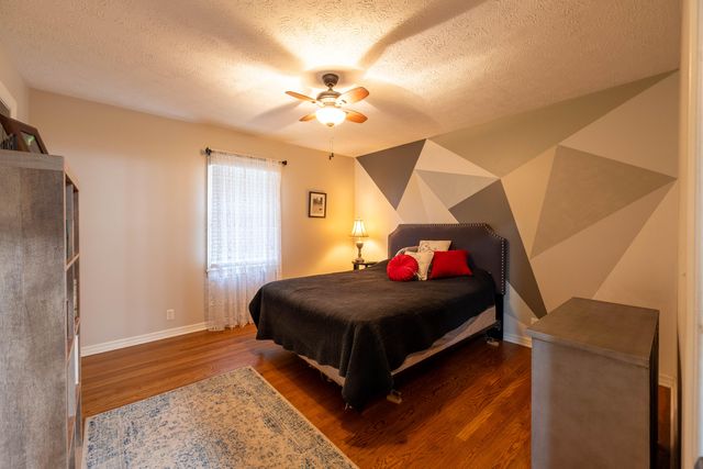 744 W Lasalle Street, Springfield, MO 65807