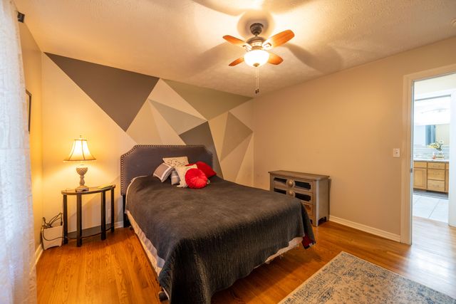 744 W Lasalle Street, Springfield, MO 65807