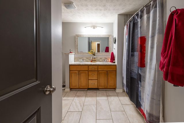 744 W Lasalle Street, Springfield, MO 65807