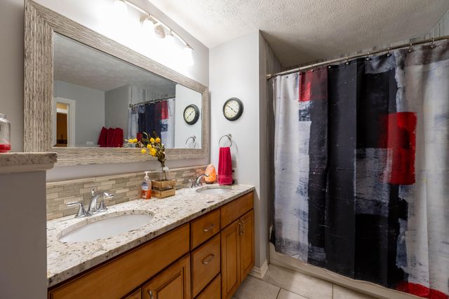 744 W Lasalle Street, Springfield, MO 65807