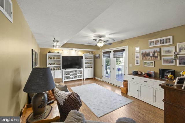 138 TWIG TER, East Berlin, PA 17316