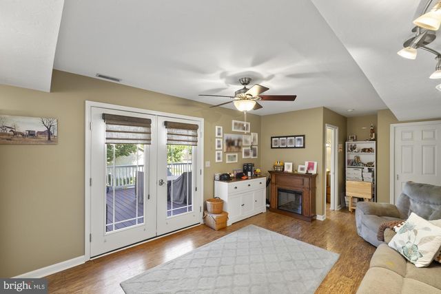 138 TWIG TER, East Berlin, PA 17316
