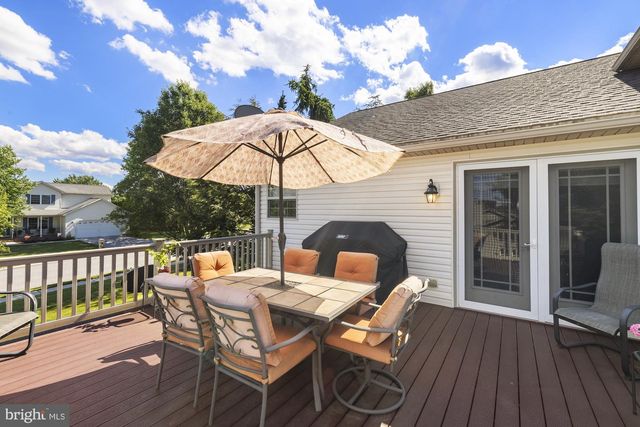 138 TWIG TER, East Berlin, PA 17316