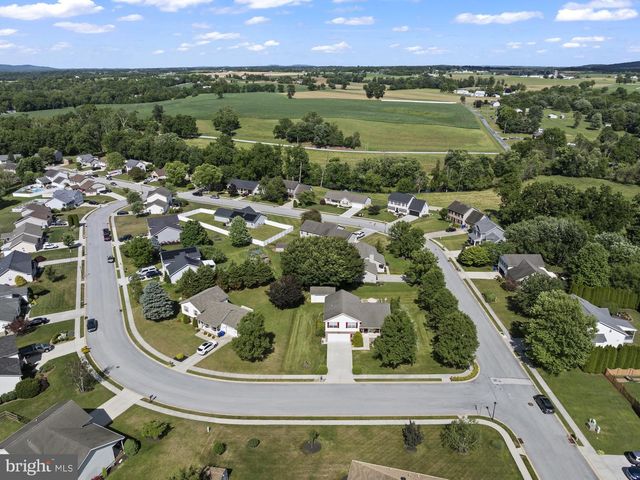 138 TWIG TER, East Berlin, PA 17316