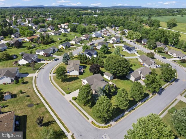 138 TWIG TER, East Berlin, PA 17316