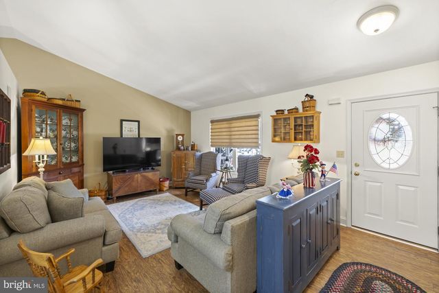 138 TWIG TER, East Berlin, PA 17316