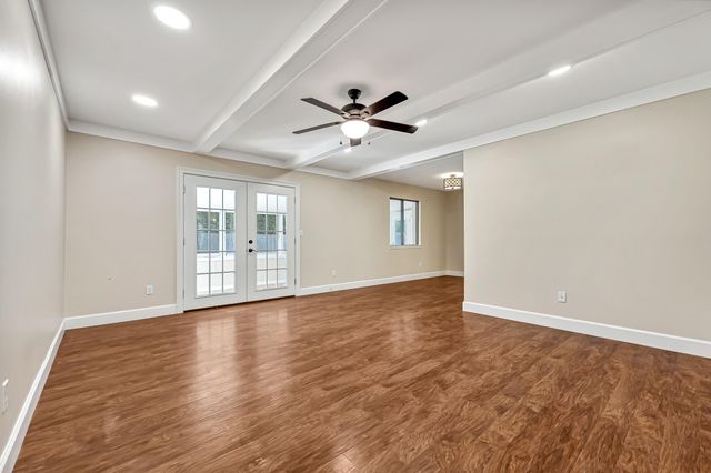 613 Caribbean Way, Niceville, FL 32578