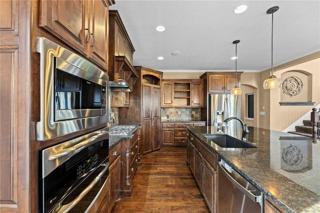 9641 Inspiration Street, Lenexa, KS 66227