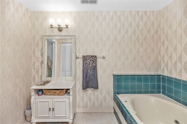 209 OAKAPPLE TRAIL, Lake Helen, FL 32744