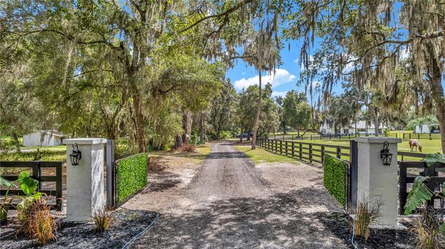 209 OAKAPPLE TRAIL, Lake Helen, FL 32744
