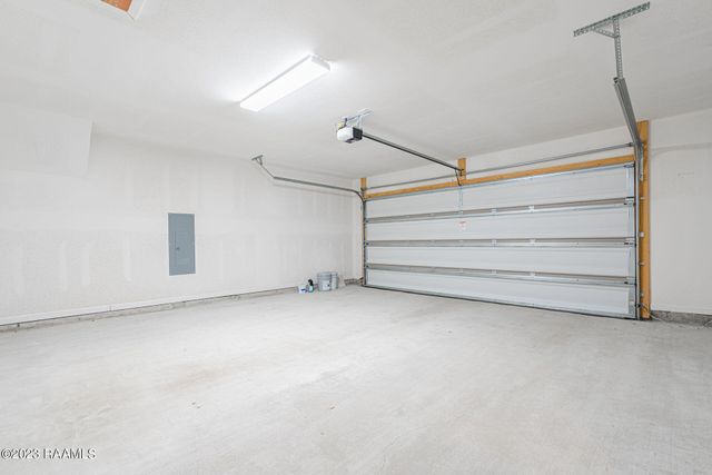 101 Eagle Lake Drive, Duson, LA 70529