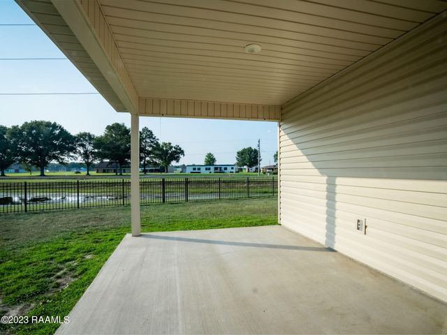 101 Eagle Lake Drive, Duson, LA 70529