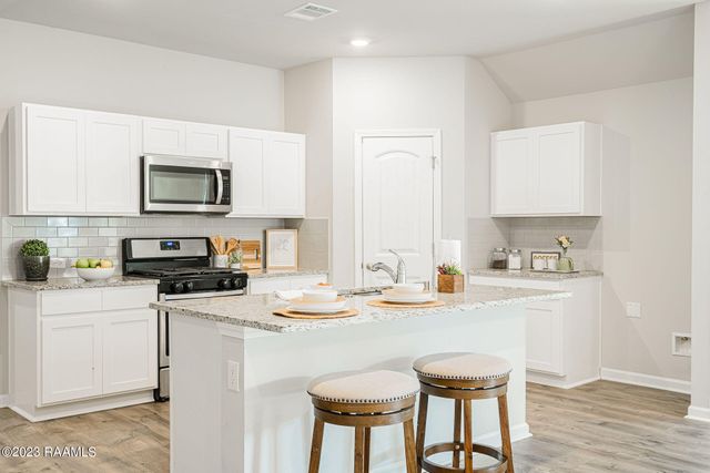 101 Eagle Lake Drive, Duson, LA 70529