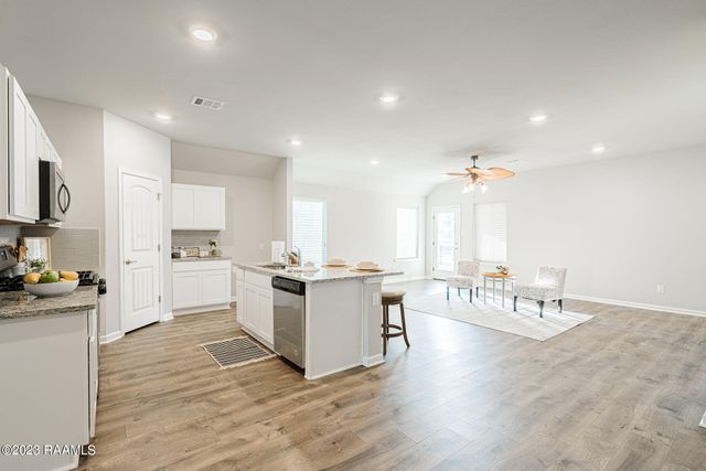 101 Eagle Lake Drive, Duson, LA 70529