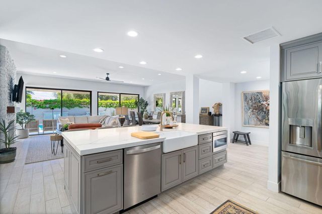 76 Princeton Drive, Rancho Mirage, CA 92270