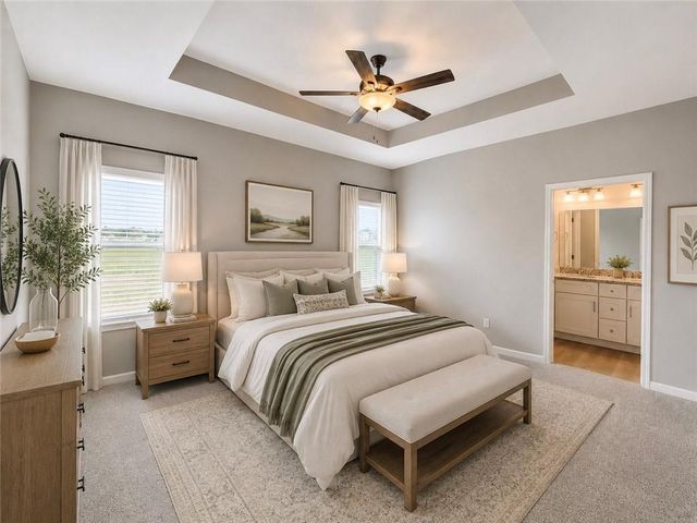 910 SW Pintail Drive, Oak Grove, MO 64075