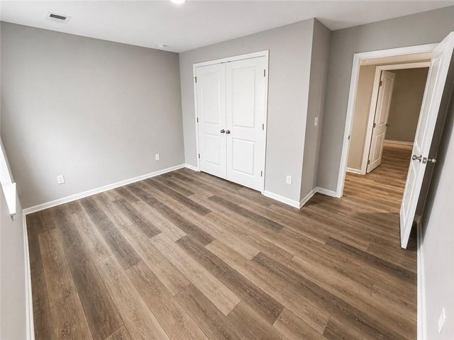 910 SW Pintail Drive, Oak Grove, MO 64075