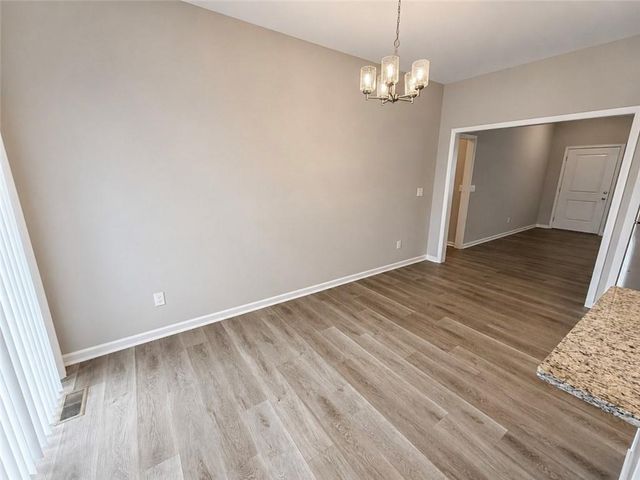 910 SW Pintail Drive, Oak Grove, MO 64075